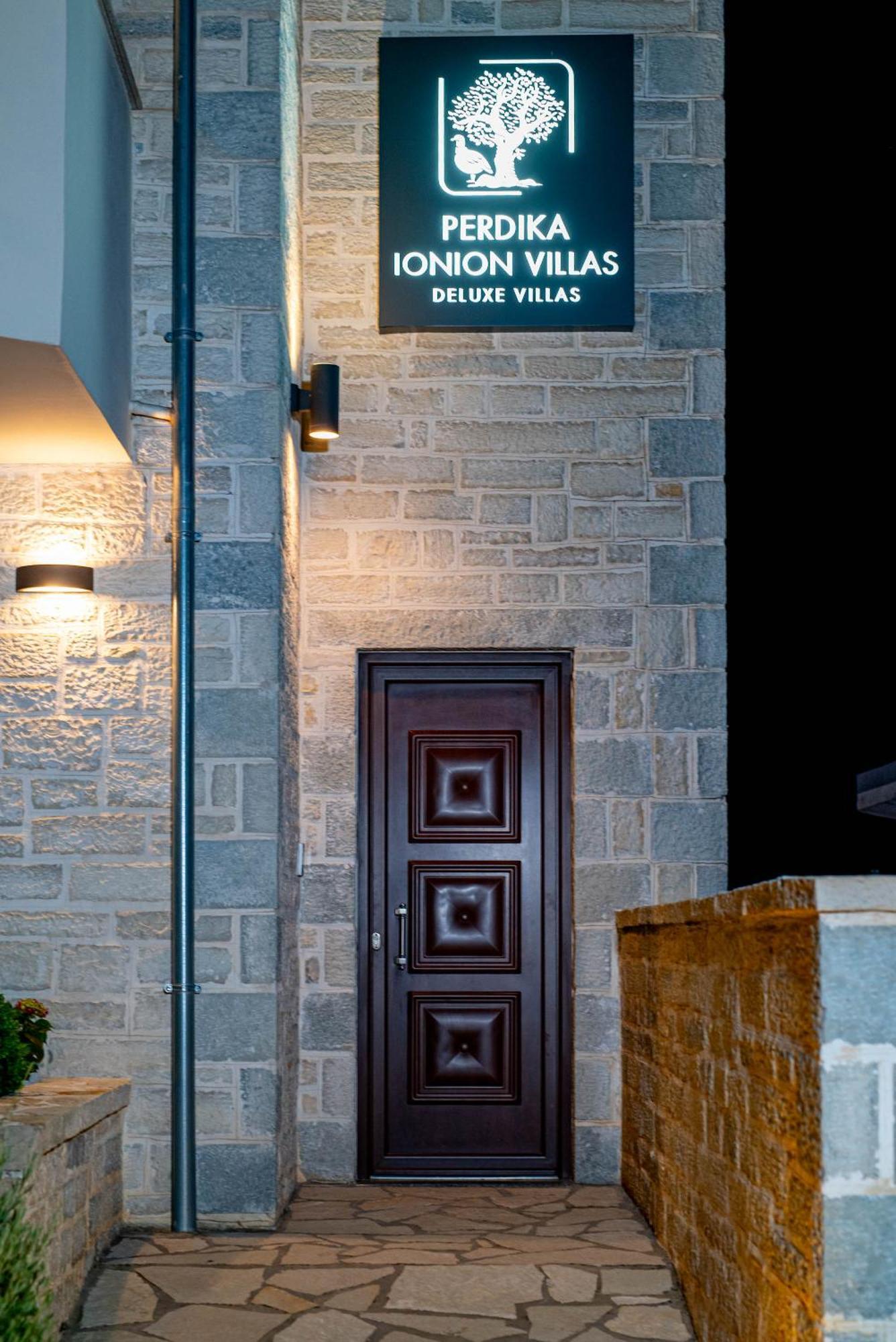 Perdika Ionion Villas 외부 사진